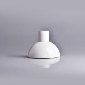 Empty Bottle Unique Shape 100ml Fragrance Bottles White Porcelain Aroma Diffuser Bottle for Indoor Ornaments